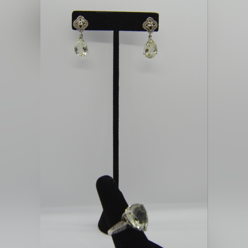 Pralosite 925 Trillion Cut Ring with 925 Pear-Shaped Pralosite earrings